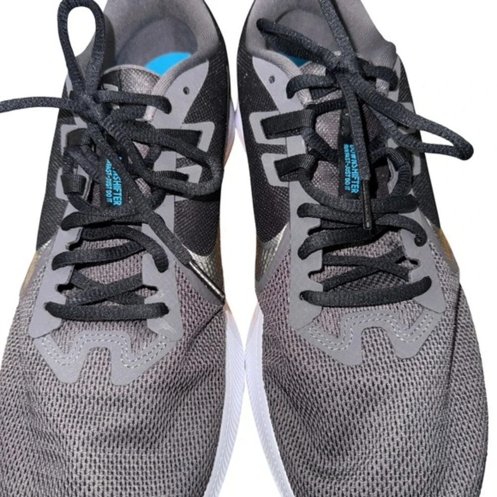 Nike Downshifter 10 Mens 12 Pre-Owned Running Shoes AQ7481-008 Athletic Sneakers